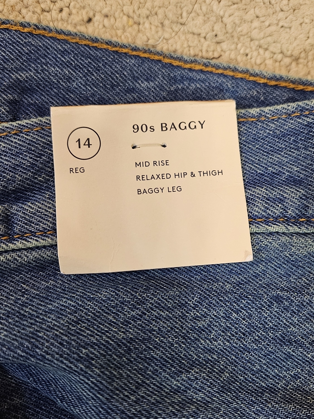 Universal Thread Mid Rise 90s Baggy Jeans – Size 14 – New With Tags - Picture 6 of 10